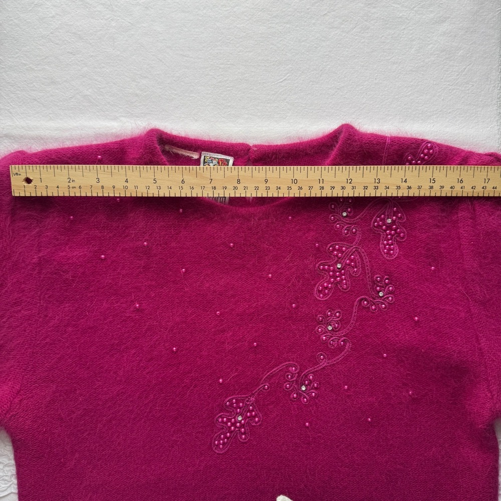 Vintage Angora Blend Sweater Beaded Floral Fuchsia Fuzzy 80s M Grandmacore - Picture 12 of 16